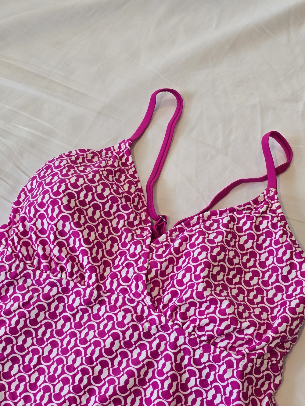 Kona Sol Fuchsia Pink Patterned Swim Tankini Top. Size L. 12/14. NWT - Picture 4 of 6